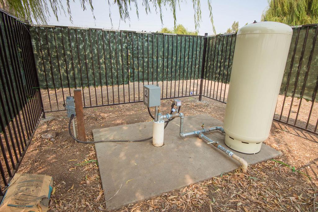 3695 Dickenson Ferry Road, MERCED, California 95341, ,Lots And Land,For Sale,Dickenson Ferry Road,40965756