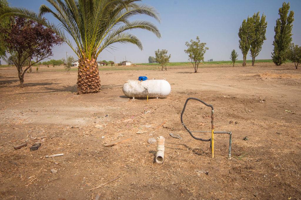 3695 Dickenson Ferry Road, MERCED, California 95341, ,Lots And Land,For Sale,Dickenson Ferry Road,40965756
