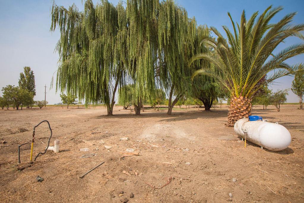 3695 Dickenson Ferry Road, MERCED, California 95341, ,Lots And Land,For Sale,Dickenson Ferry Road,40965756