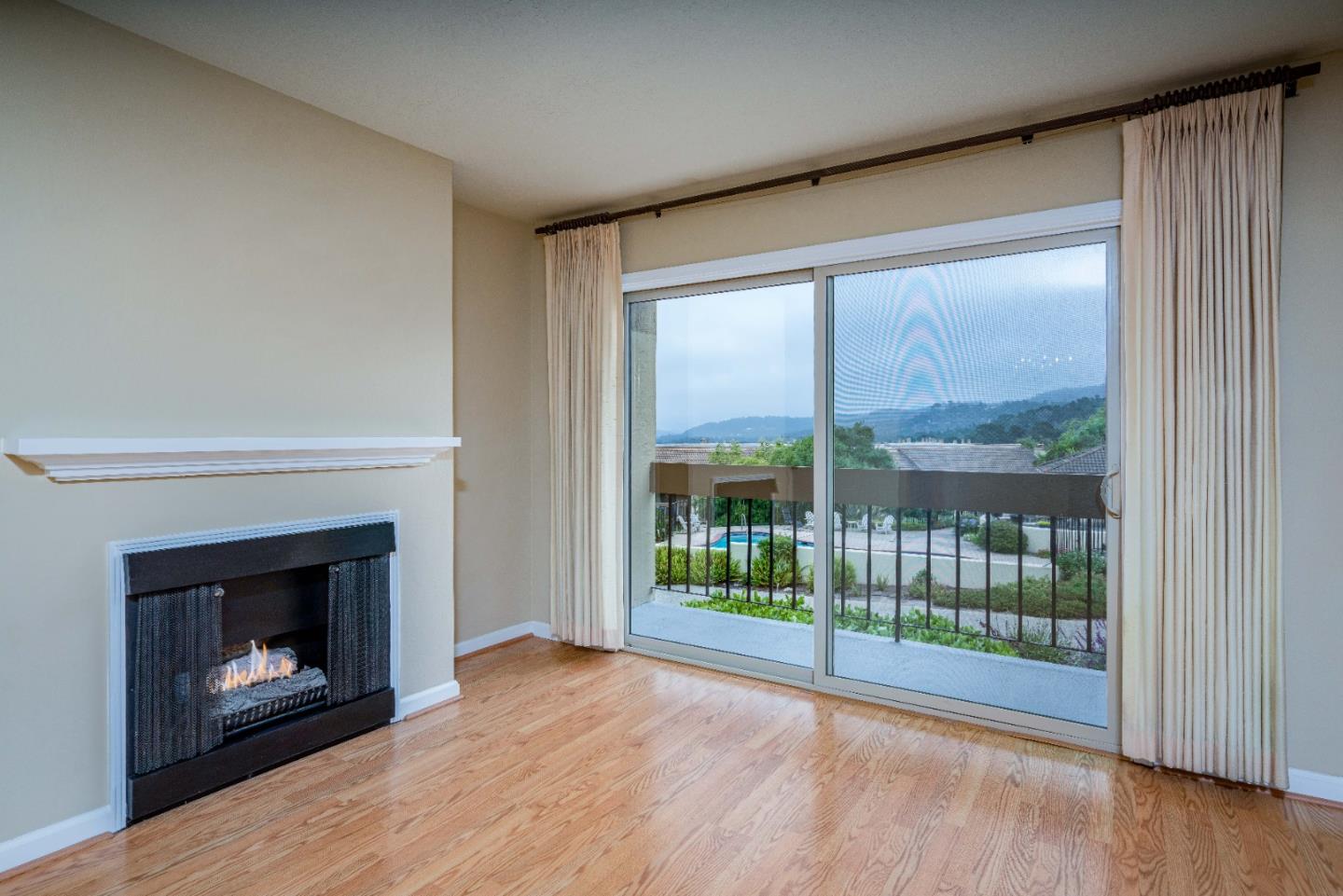 Detail Gallery Image 1 of 1 For 2209 Golden Oaks Ln, Monterey,  CA 93940 - 1 Beds | 1 Baths