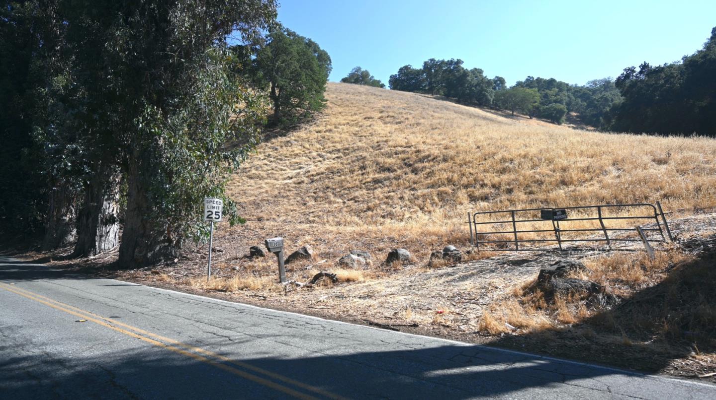 1860 Llagas Road, MORGAN HILL, California 95037, ,Lots And Land,For Sale,Llagas Road,40965769