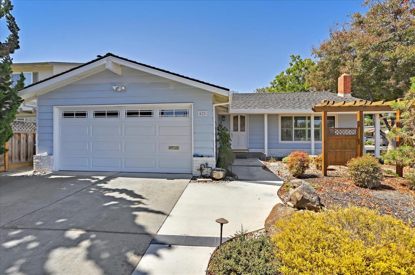 Detail Gallery Image 1 of 1 For 423 Liquidambar Way, Sunnyvale,  CA 94086 - 4 Beds | 2 Baths