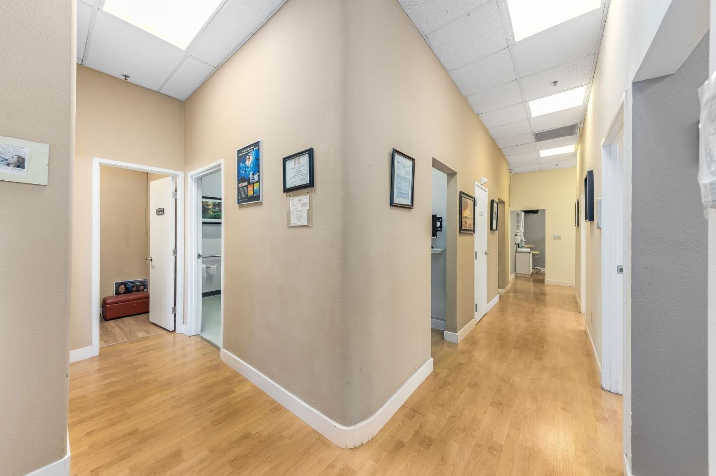 100 El Camino Real, SAN MATEO, California 94401, ,Comm Industrial For Sale,For Sale,El Camino Real,40965793