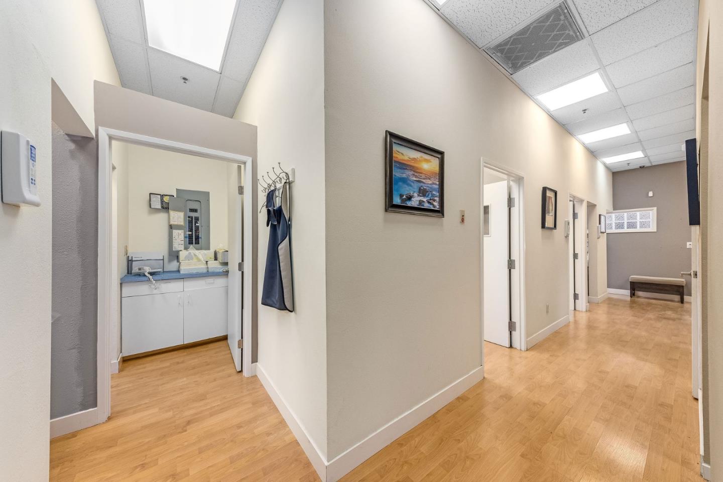 100 El Camino Real, SAN MATEO, California 94401, ,Comm Industrial For Sale,For Sale,El Camino Real,40965793