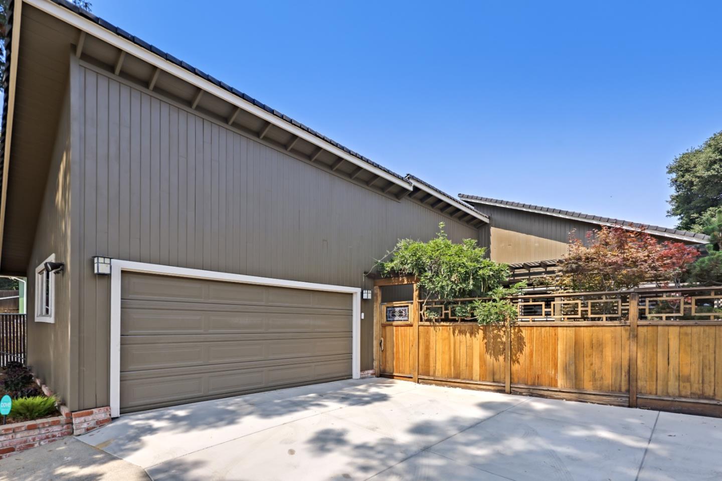 Detail Gallery Image 1 of 1 For 717 W California Way, Woodside,  CA 94062 - 3 Beds | 2 Baths