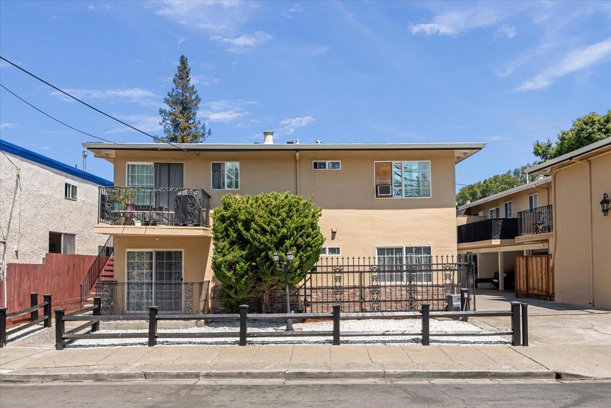 115 Cypress Street, REDWOOD CITY, California 94061, ,Comm Ri Multi-units 5+,For Sale,Cypress Street,ML81861082