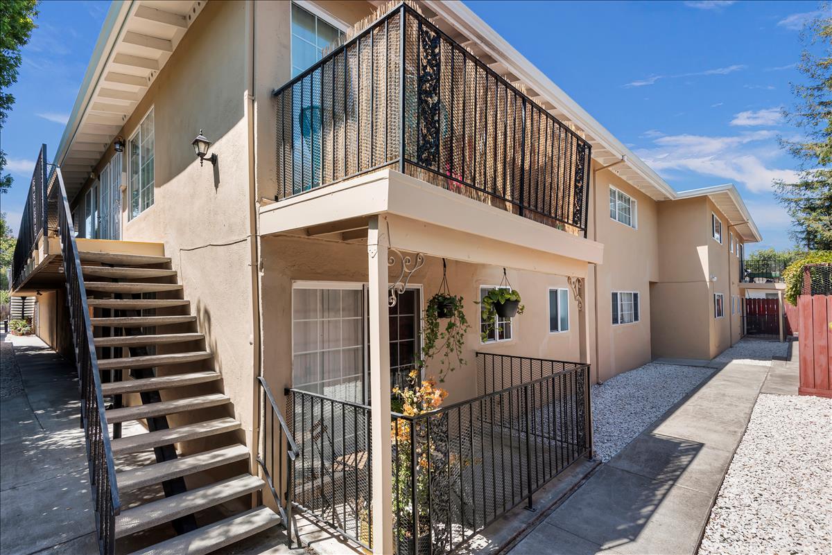 115 Cypress Street, REDWOOD CITY, California 94061, ,Comm Ri Multi-units 5+,For Sale,Cypress Street,ML81861082