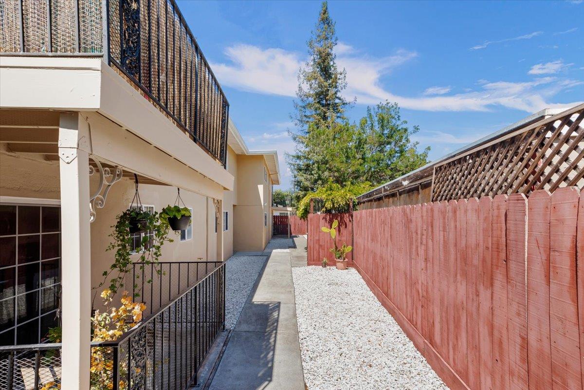 115 Cypress Street, REDWOOD CITY, California 94061, ,Comm Ri Multi-units 5+,For Sale,Cypress Street,ML81861082