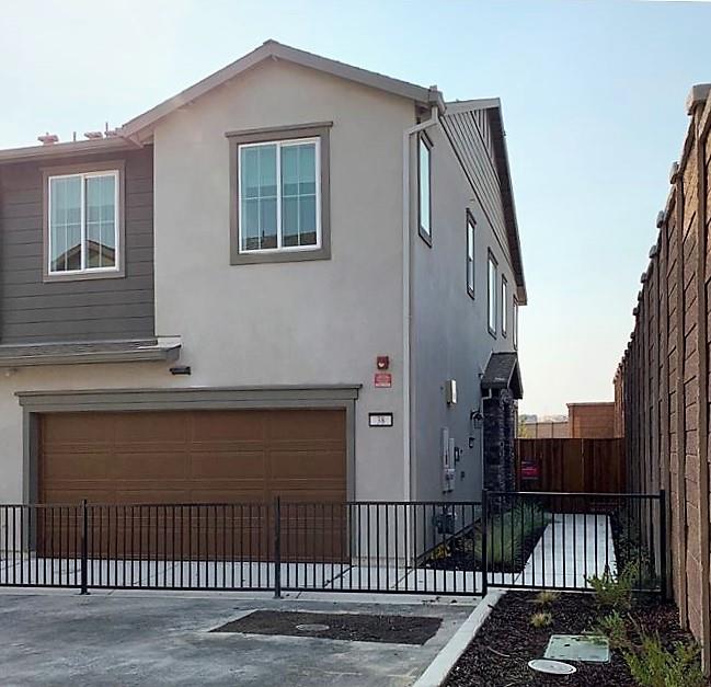 Detail Gallery Image 1 of 1 For 38 Grace Ct, Pittsburg,  CA 94565 - 3 Beds | 2/1 Baths