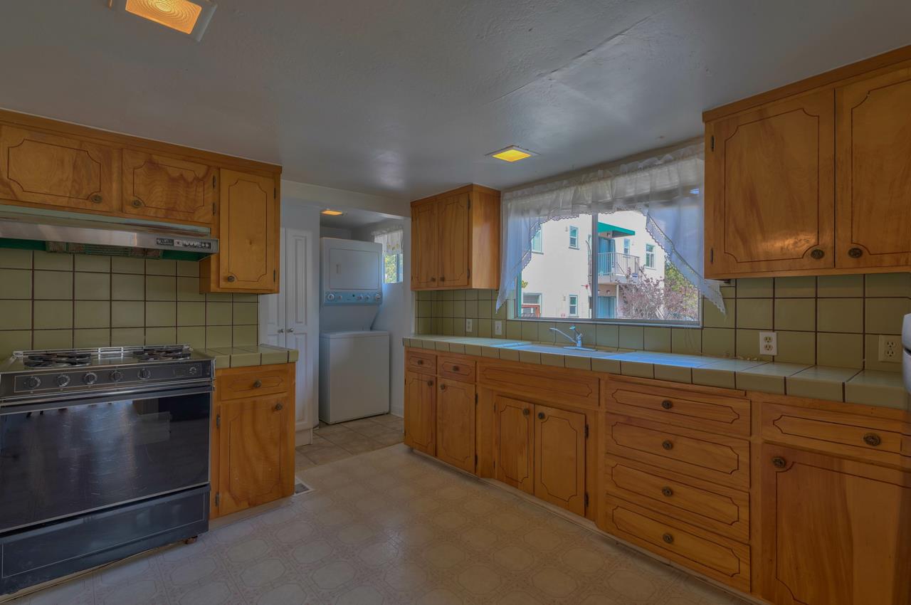 526 Camino El Estero, MONTEREY, California 93940, ,Comm Industrial For Sale,For Sale,Camino El Estero,40965825