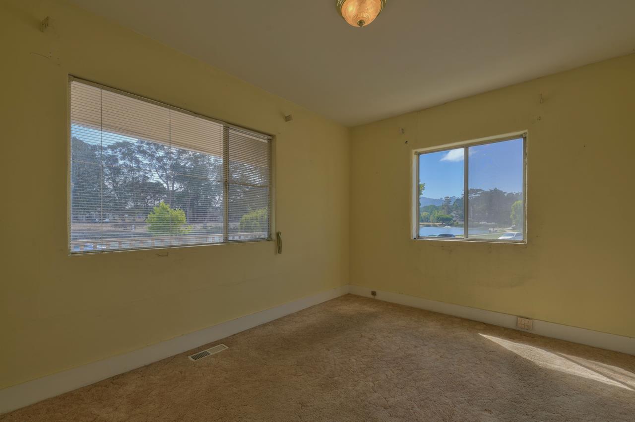 526 Camino El Estero, MONTEREY, California 93940, ,Comm Industrial For Sale,For Sale,Camino El Estero,40965825