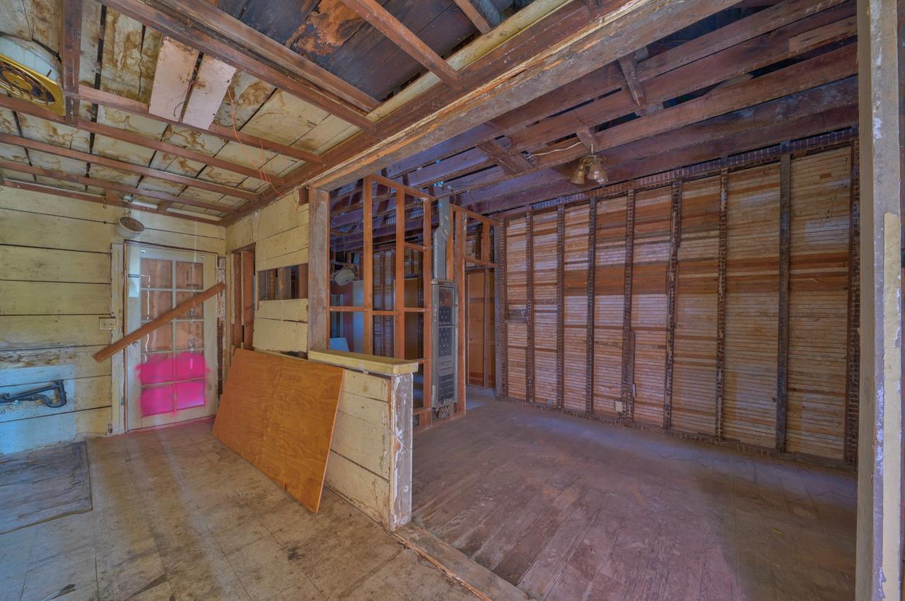 526 Camino El Estero, MONTEREY, California 93940, ,Comm Industrial For Sale,For Sale,Camino El Estero,40965825