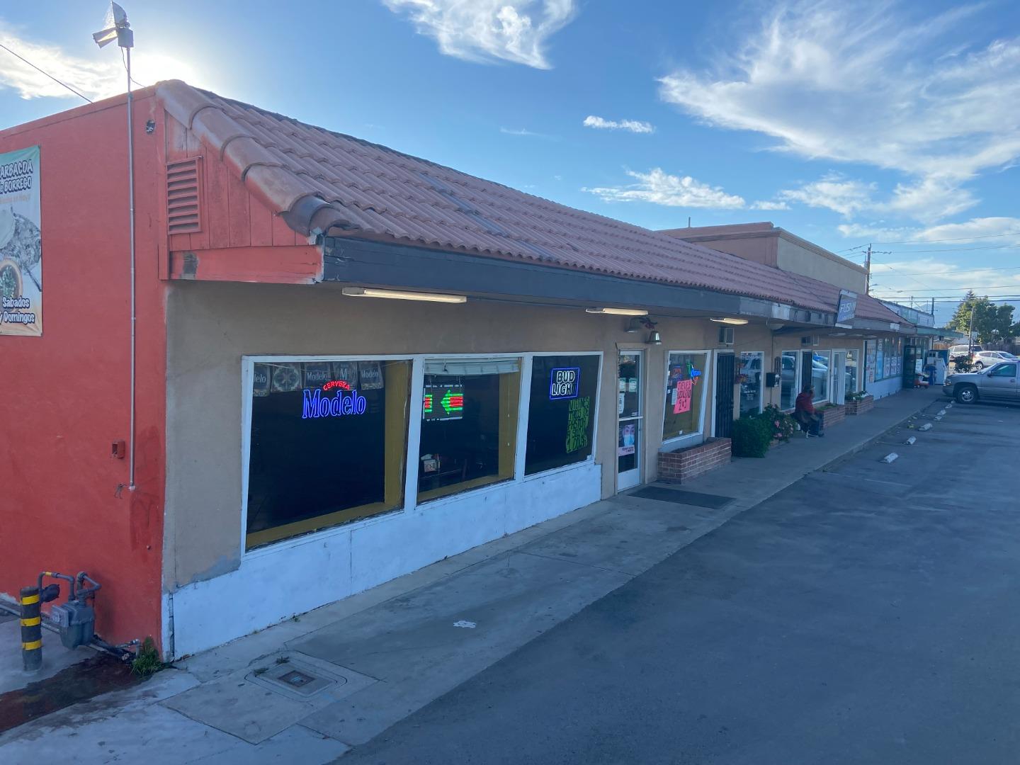 2233 Lake Avenue, WATSONVILLE, California 95076, ,Comm Industrial For Sale,For Sale,Lake Avenue,40966102