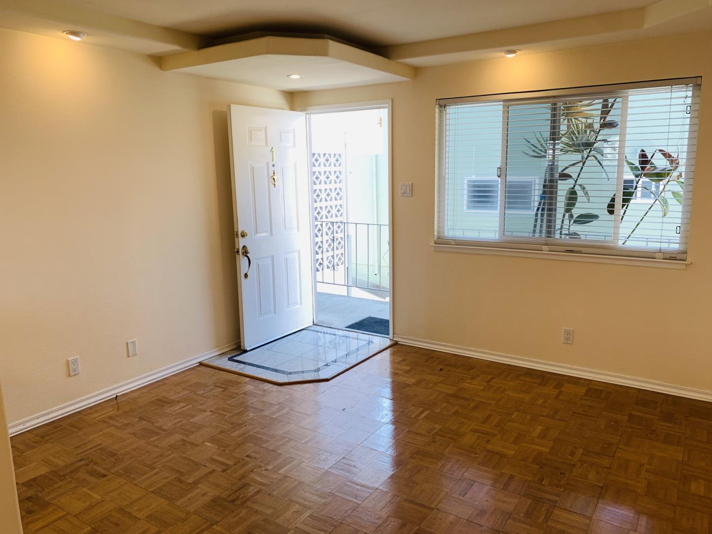 Detail Gallery Image 1 of 1 For 220 East Ave #1,  San Bruno,  CA 94066 - 1 Beds | 1 Baths