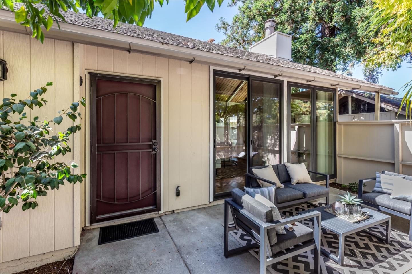 Detail Gallery Image 1 of 1 For 720 Blair Ct #N,  Sunnyvale,  CA 94087 - 2 Beds | 2 Baths