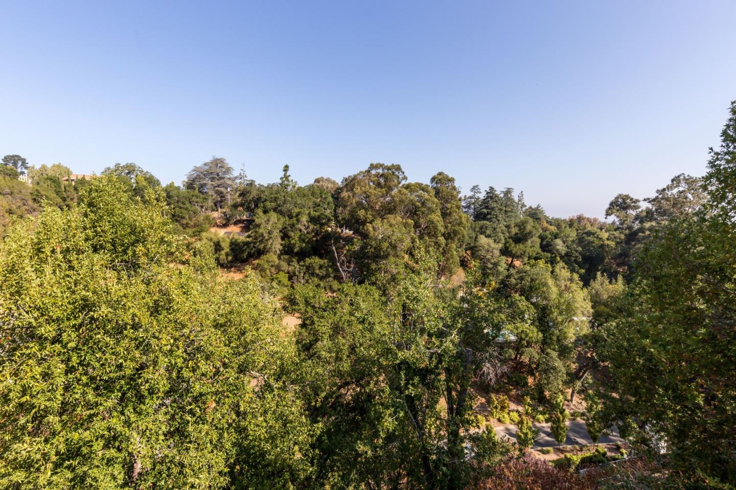 Detail Gallery Image 1 of 1 For 18507 Overlook Rd, Los Gatos,  CA 95030 - 4 Beds | 2/1 Baths