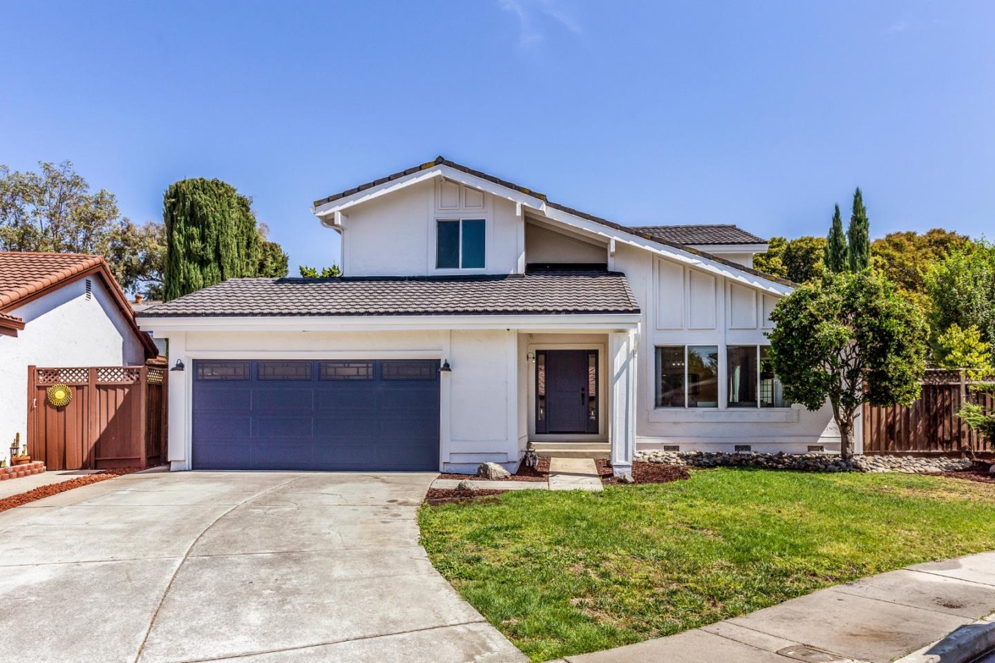 Detail Gallery Image 1 of 1 For 5438 Century Meadow Ct, San Jose,  CA 95111 - 4 Beds | 2/1 Baths