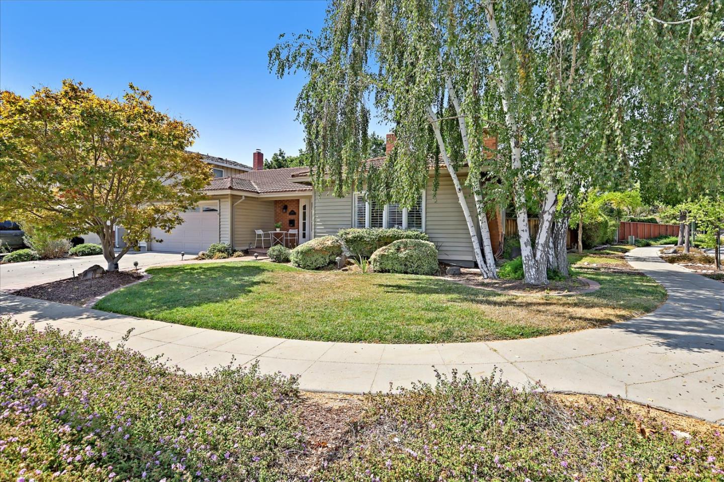 Detail Gallery Image 1 of 1 For 5063 El Roble Ct, San Jose,  CA 95118 - 4 Beds | 2 Baths