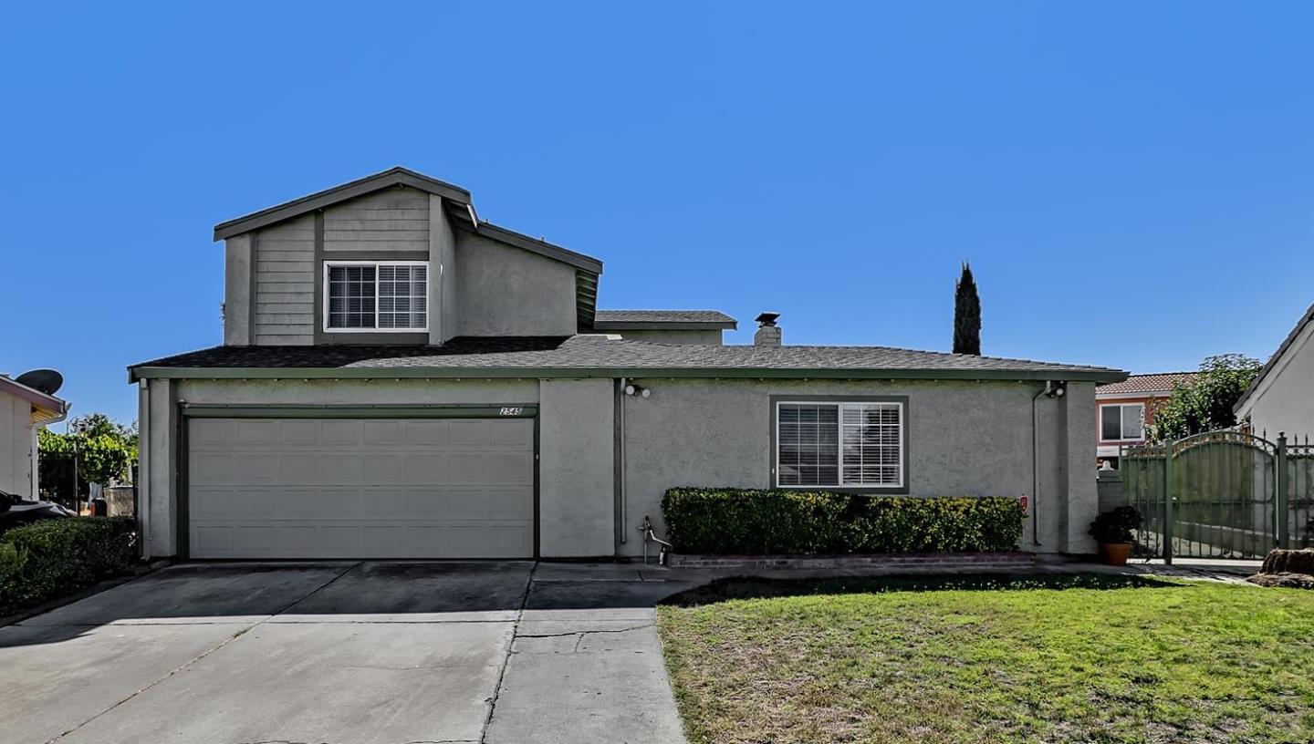 Detail Gallery Image 1 of 1 For 2545 Edgedale Ct, San Jose,  CA 95122 - 4 Beds | 2/1 Baths