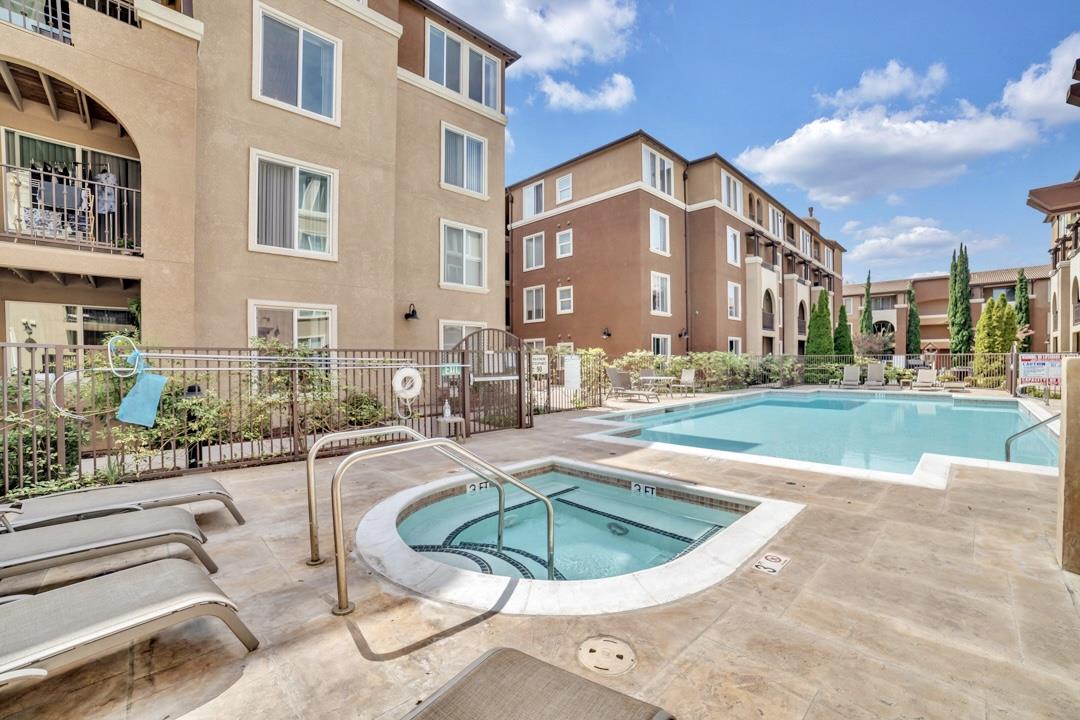 Detail Gallery Image 1 of 1 For 801 S Winchester Blvd #1206,  San Jose,  CA 95128 - 2 Beds | 2 Baths