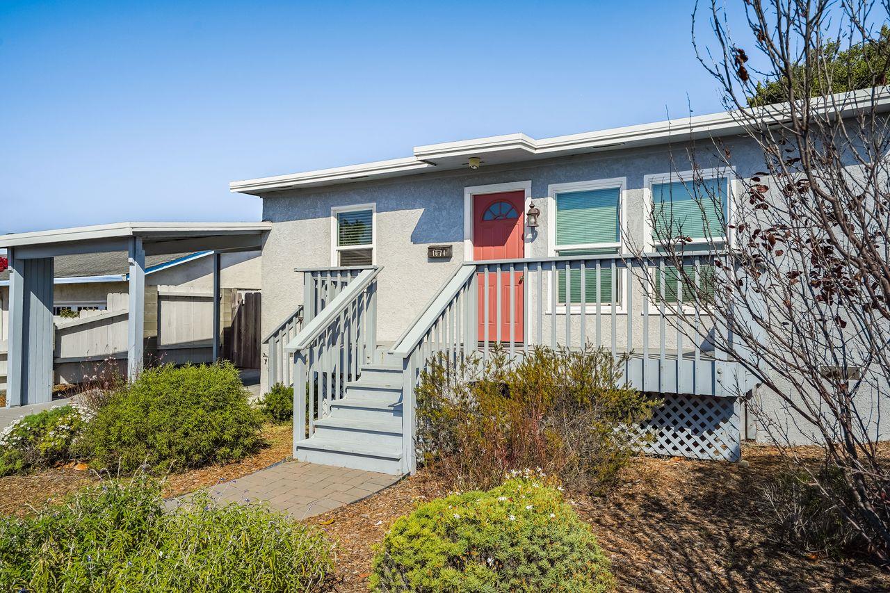 Detail Gallery Image 1 of 1 For 1674 Lowell St, Seaside,  CA 93955 - 2 Beds | 1 Baths