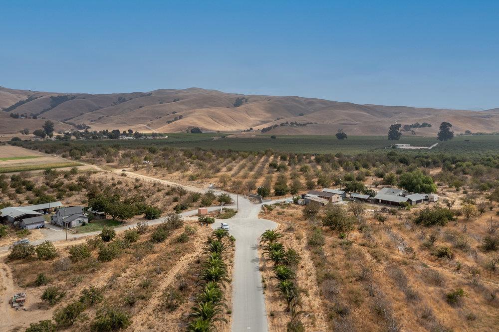 8265 Dara Court, HOLLISTER, California 95023, ,Lots And Land,For Sale,Dara Court,40967492