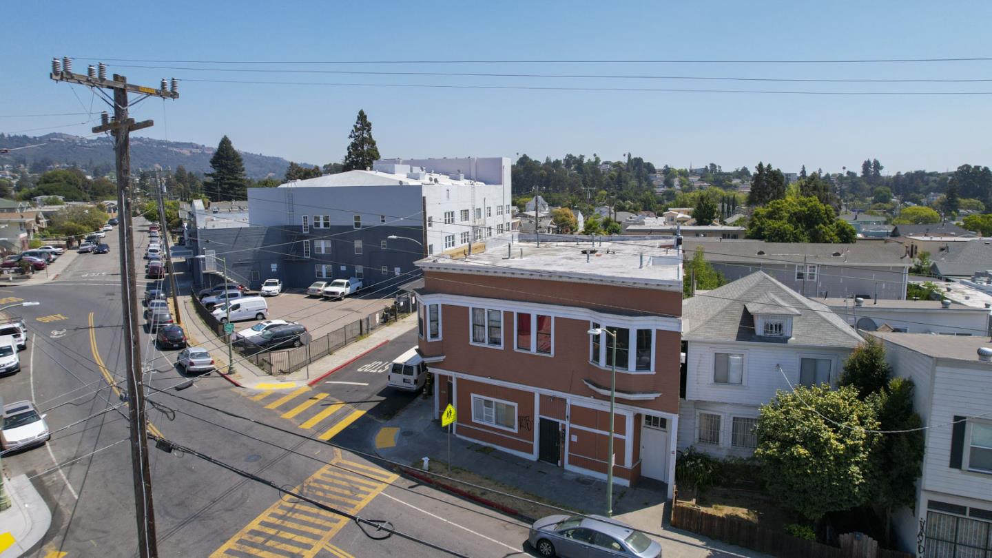 3030 38th Avenue, OAKLAND, California 94619, ,Comm Ri Multi-units 5+,For Sale,38th Avenue,ML81862799