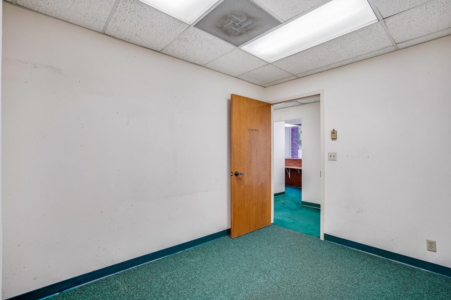146-148 Iowa, SUNNYVALE, California 94086, ,Comm Industrial For Sale,For Sale,Iowa,40967499