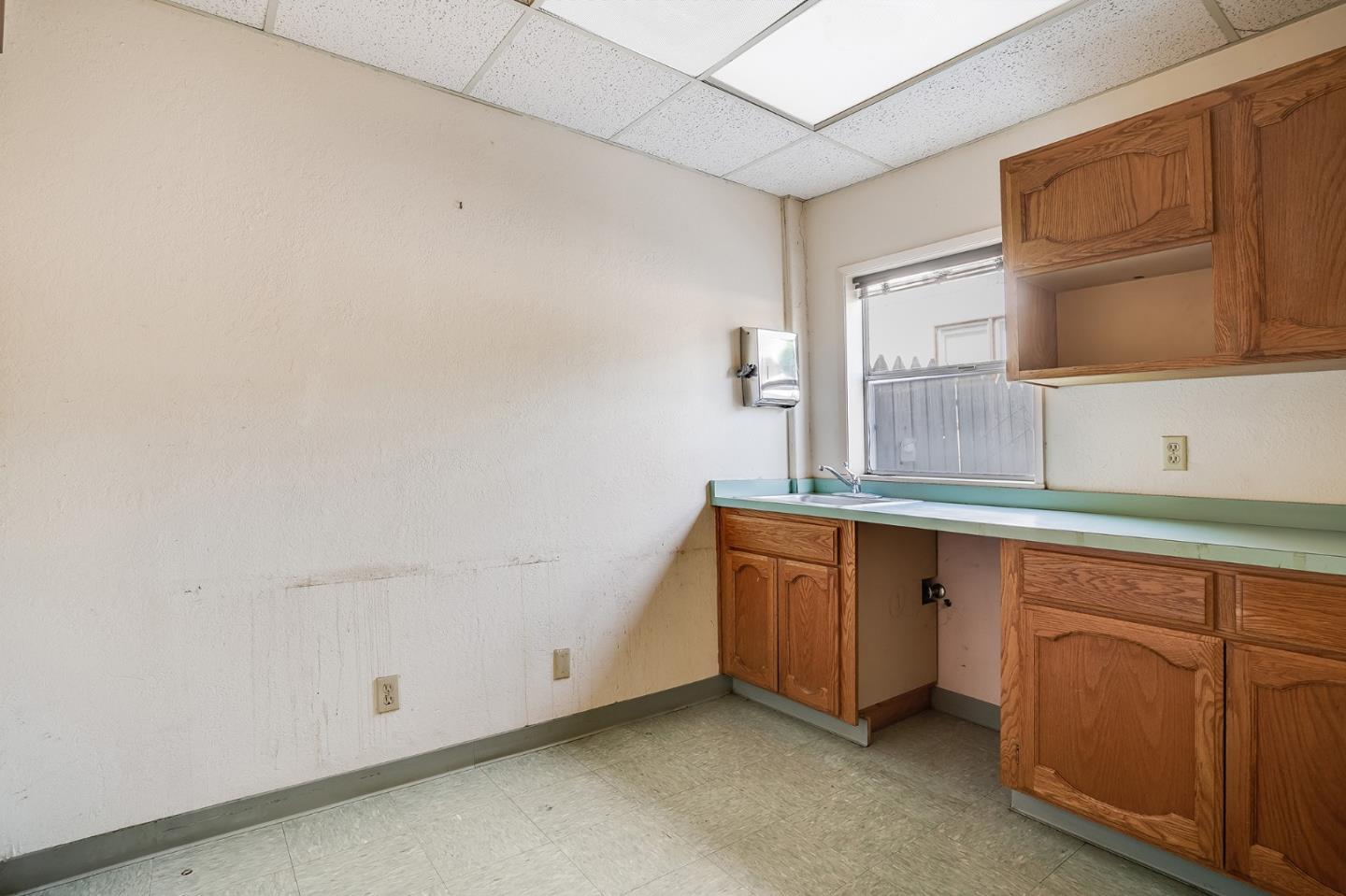 146-148 Iowa, SUNNYVALE, California 94086, ,Comm Industrial For Sale,For Sale,Iowa,40967499