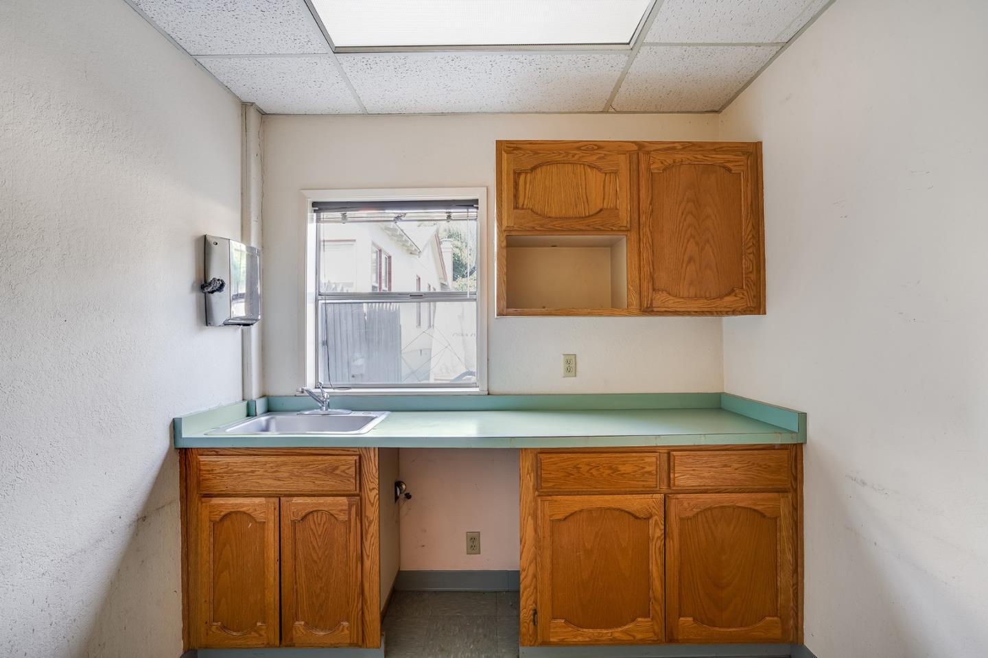 146-148 Iowa, SUNNYVALE, California 94086, ,Comm Industrial For Sale,For Sale,Iowa,40967499