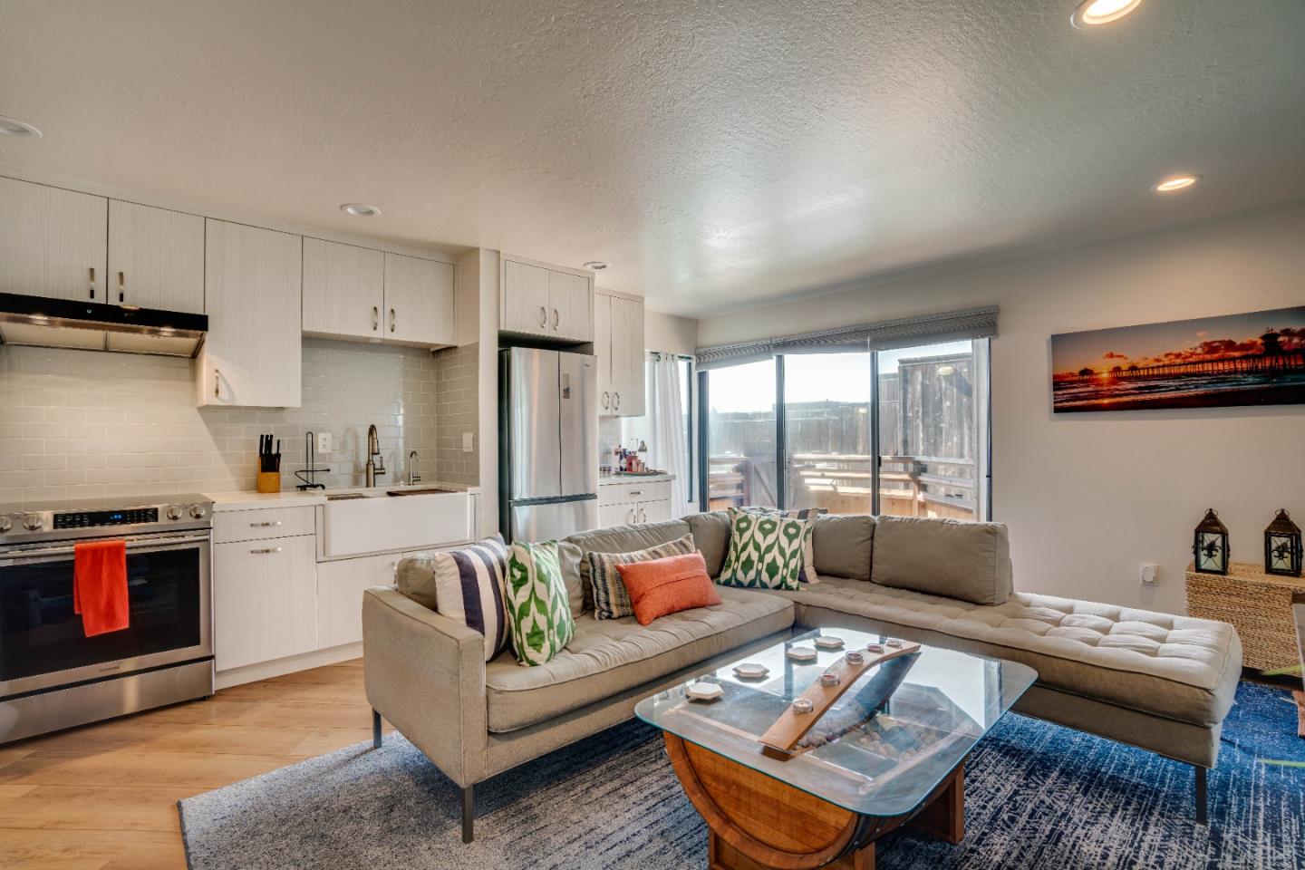 Detail Gallery Image 1 of 1 For 125 Surf Way #338,  Monterey,  CA 93940 - 1 Beds | 1 Baths