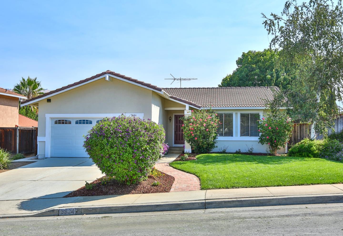 Detail Gallery Image 1 of 1 For 3824 Ramirez Ct, San Jose,  CA 95121 - 3 Beds | 2 Baths