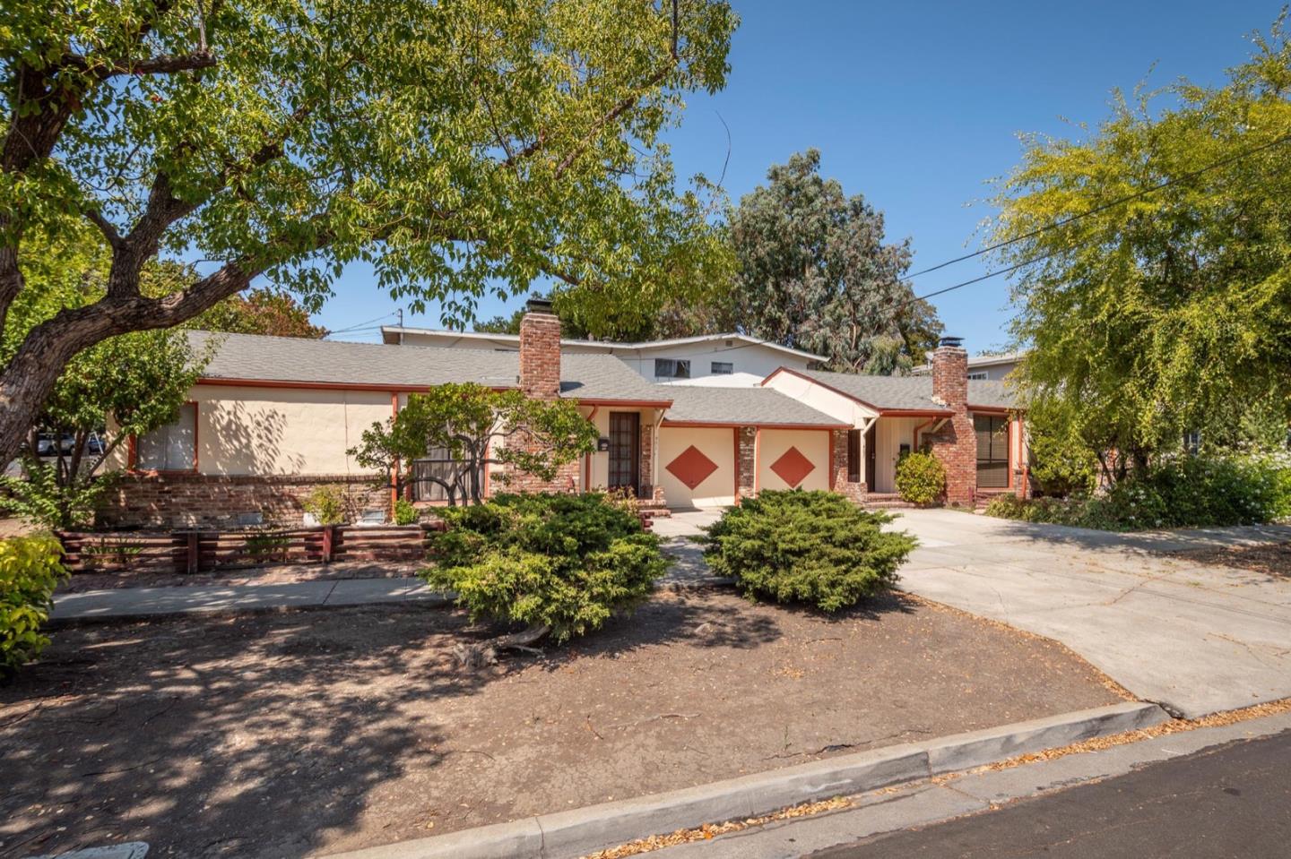 Detail Gallery Image 1 of 1 For 401 Standish St, Redwood City,  CA 94063 - – Beds | – Baths