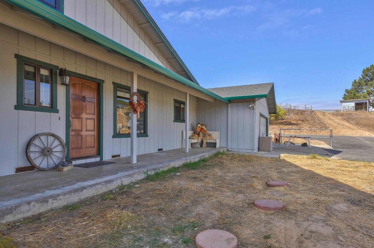 Detail Gallery Image 1 of 1 For 2745 San Juan Rd, Aromas,  CA 95004 - 3 Beds | 2 Baths