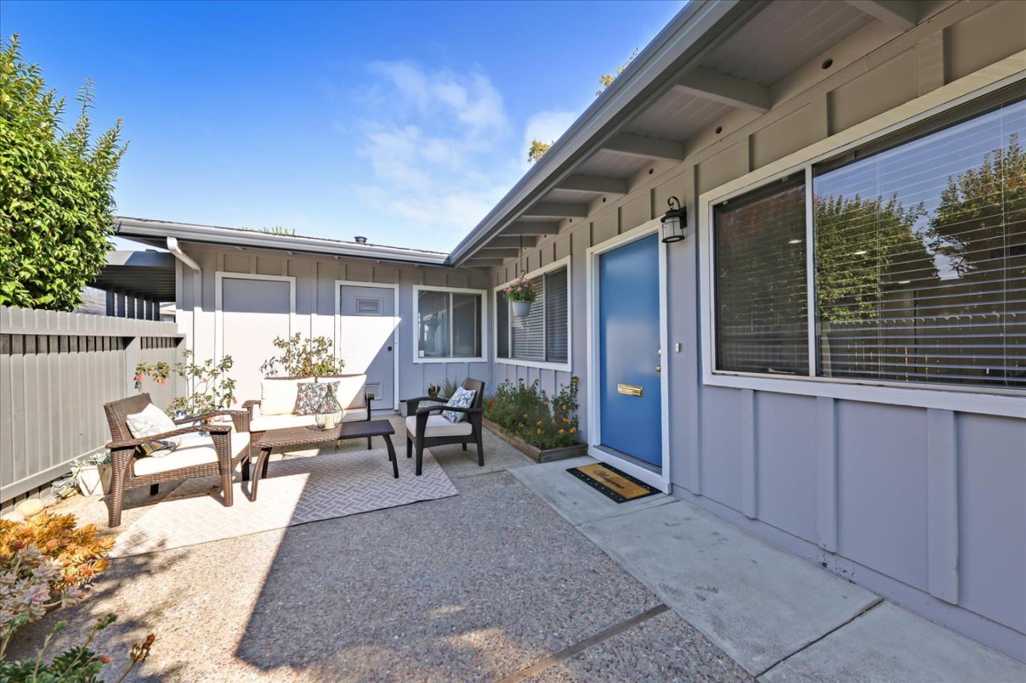 Detail Gallery Image 1 of 1 For 3121 Los Prados St #3,  San Mateo,  CA 94403 - 2 Beds | 1 Baths