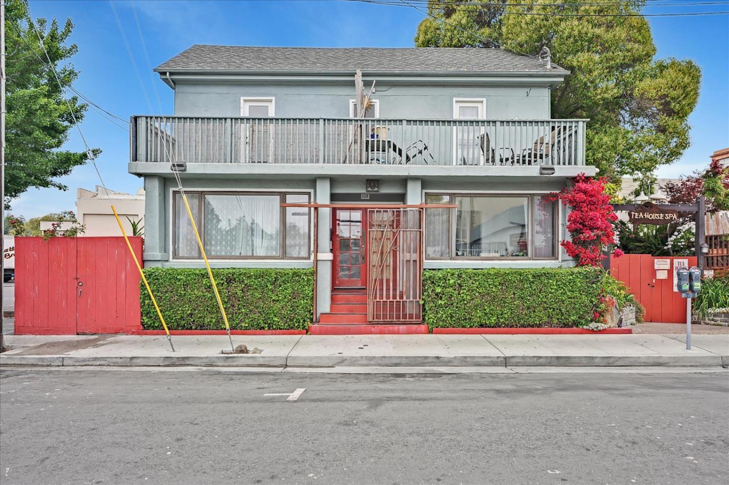 112 Elm Street, SANTA CRUZ, California 95060, ,Comm Ri Multi-units 5+,For Sale,Elm Street,ML81863572