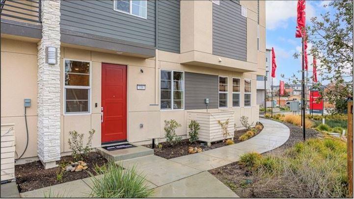 Detail Gallery Image 1 of 1 For 338 Line St, Hayward,  CA 94544 - 2 Beds | 2 Baths