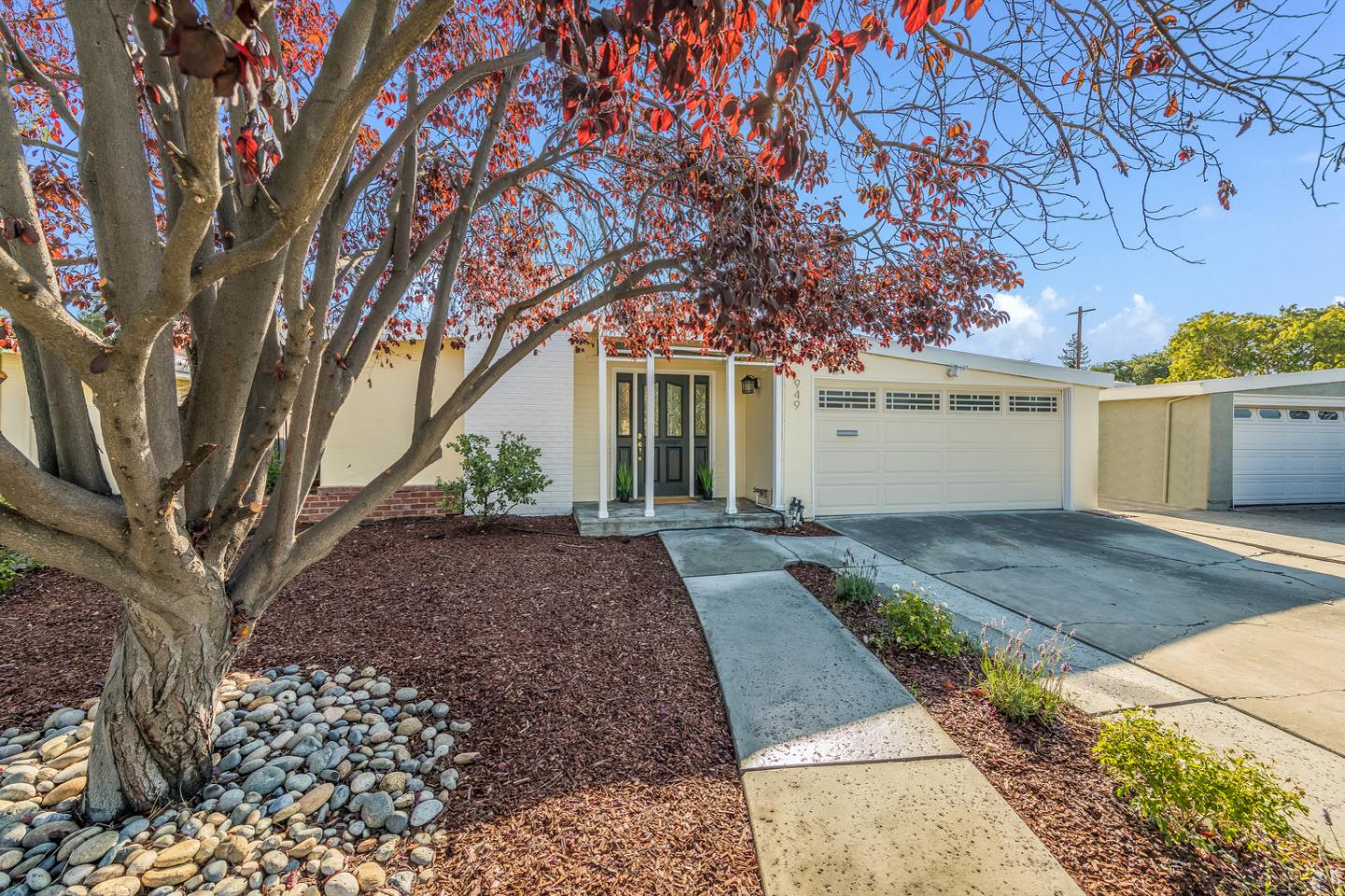 Detail Gallery Image 1 of 1 For 949 White Dr, Santa Clara,  CA 95051 - 3 Beds | 2 Baths