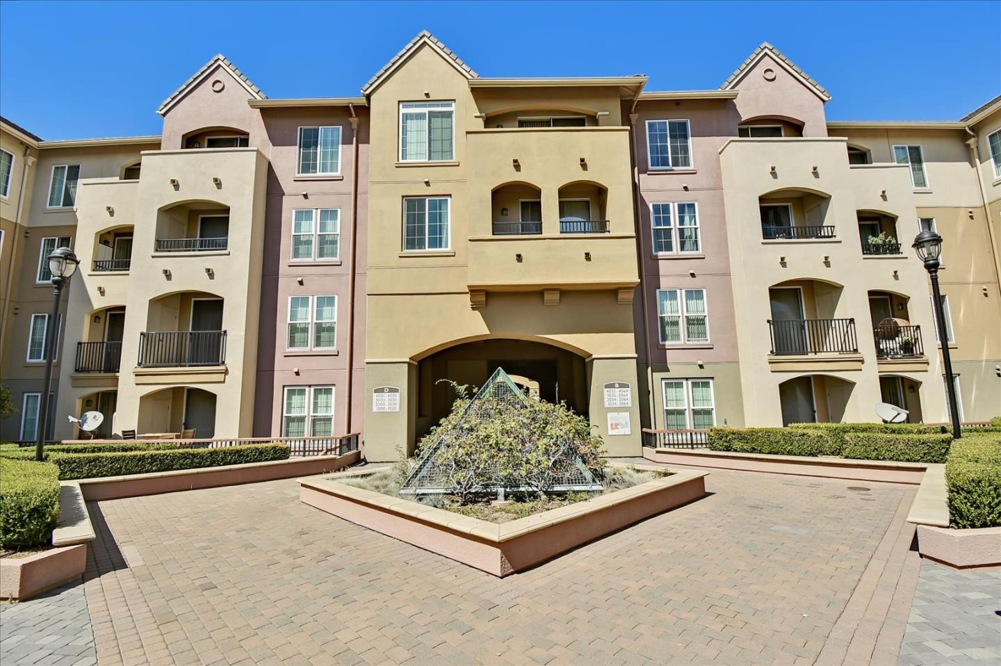 Detail Gallery Image 1 of 1 For 1550 Technology Dr #4041,  San Jose,  CA 95110 - 1 Beds | 1 Baths