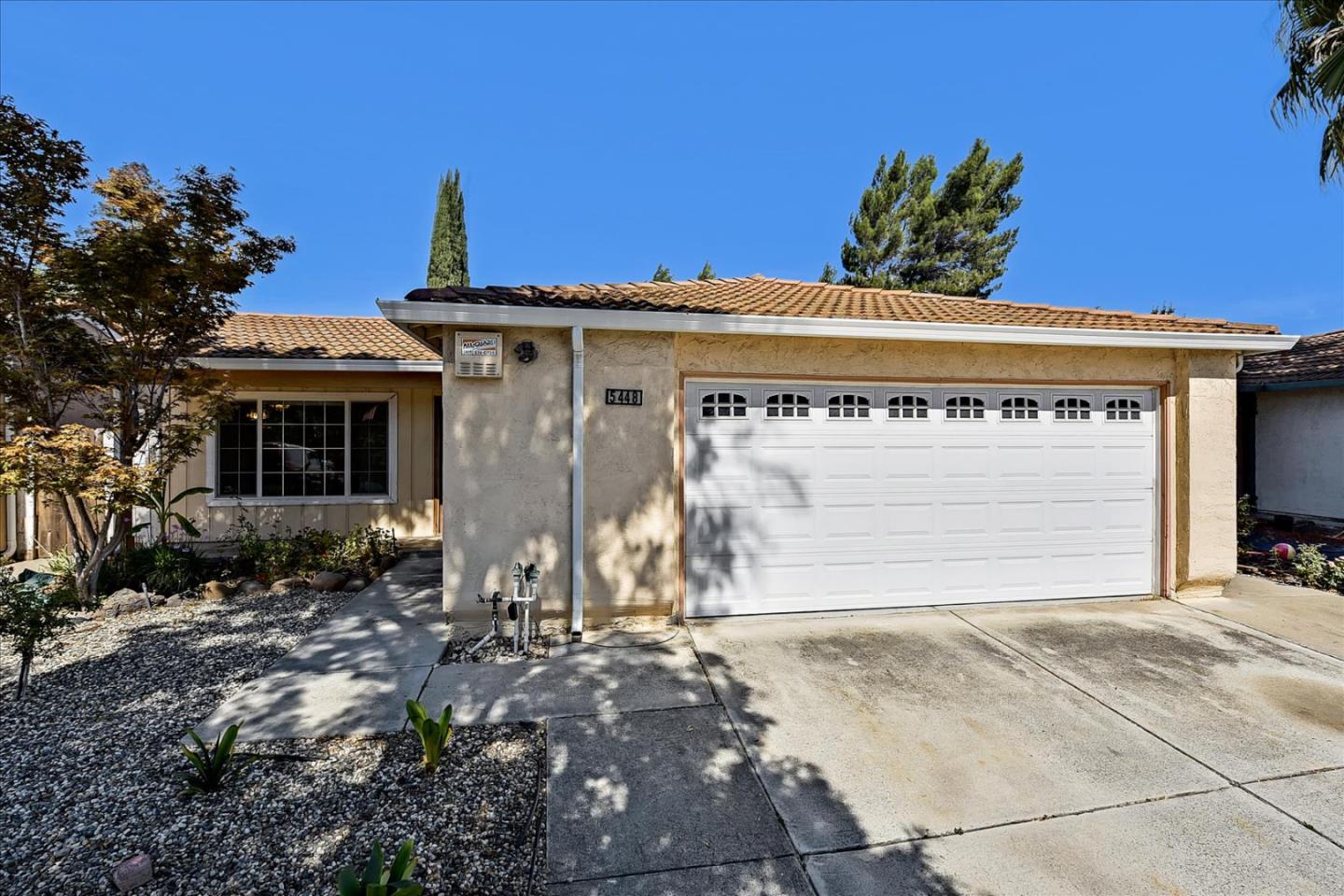 Detail Gallery Image 1 of 1 For 5448 Demerest Ln, San Jose,  CA 95138 - 3 Beds | 2 Baths
