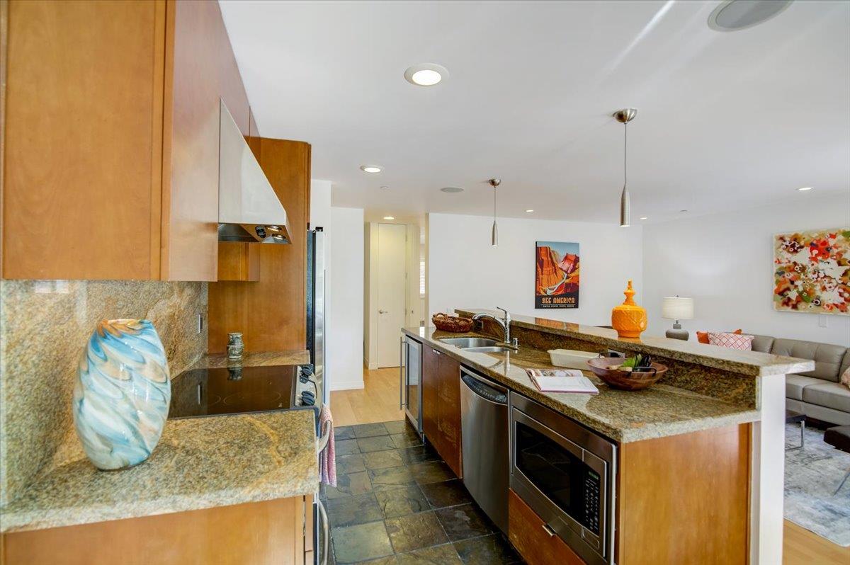 Detail Gallery Image 1 of 1 For 1865 Palm View Pl #128,  Santa Clara,  CA 95050 - 1 Beds | 1 Baths