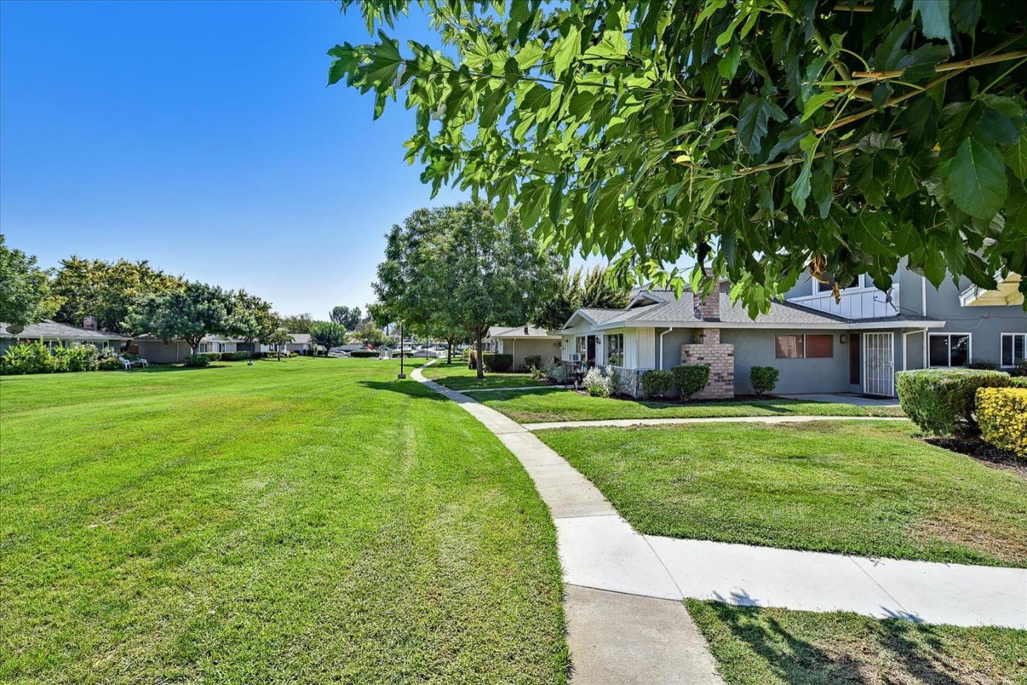 Detail Gallery Image 1 of 1 For 5473 Tradewinds Walkway #2,  San Jose,  CA 95123 - 2 Beds | 1 Baths