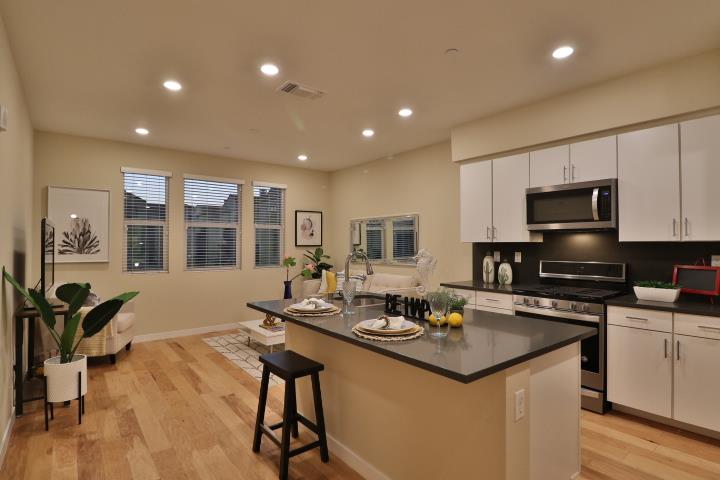 Detail Gallery Image 1 of 1 For 1419 S Milpitas Blvd, Milpitas,  CA 95035 - 2 Beds | 1/1 Baths