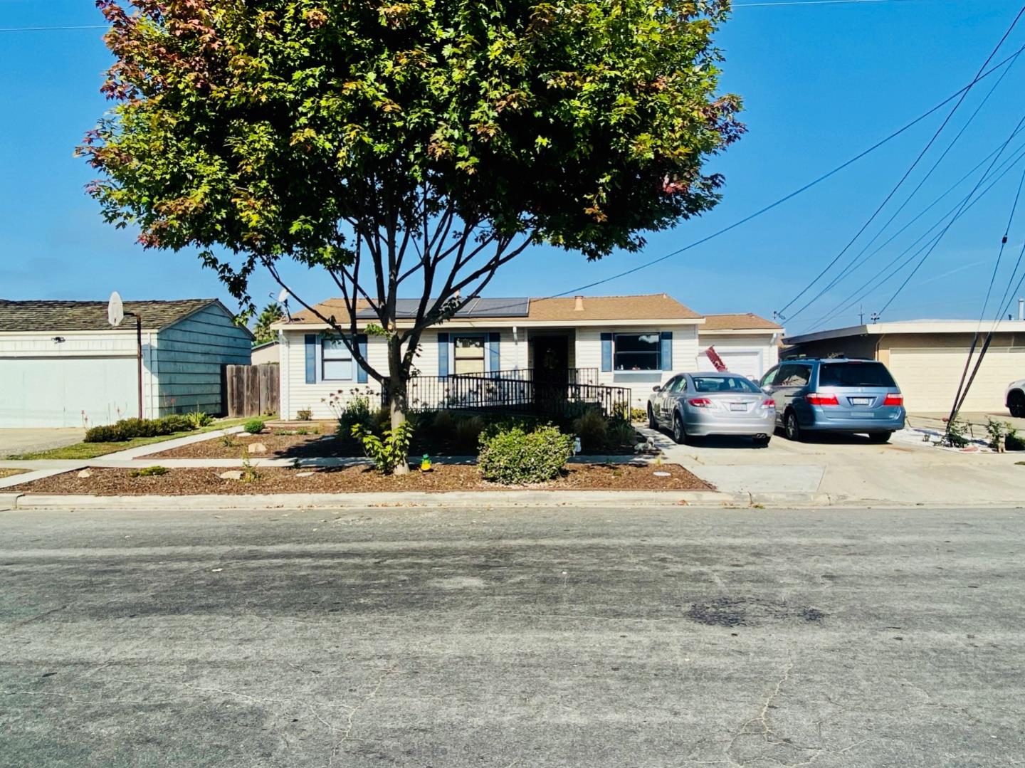 60 San Clemente Ave, Salinas, CA 93901 3 Beds 2 Baths (Sold