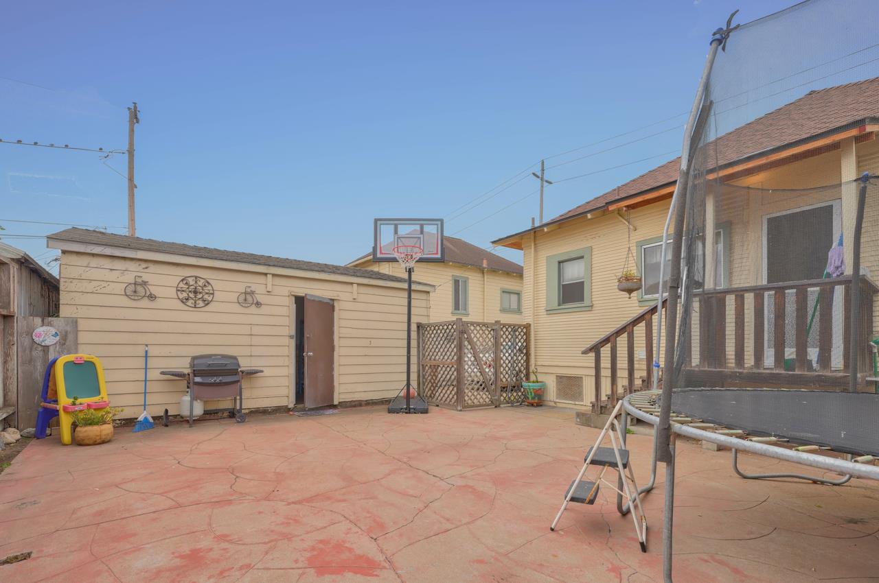 501 Figueroa Street, MONTEREY, California 93940, ,Comm Industrial For Sale,For Sale,Figueroa Street,40968413