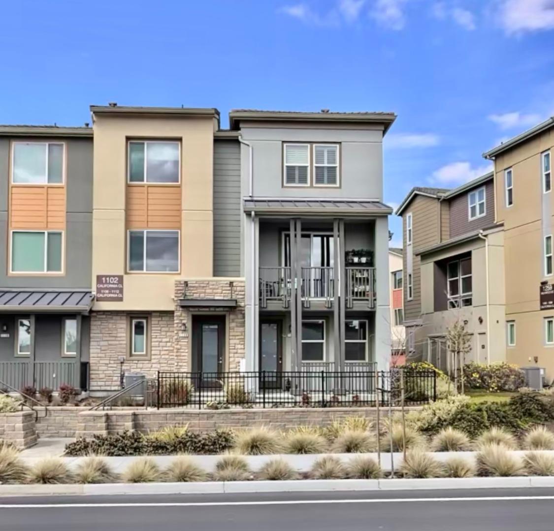 Detail Gallery Image 1 of 1 For 1108 California Cir, Milpitas,  CA 95035 - 2 Beds | 2/1 Baths