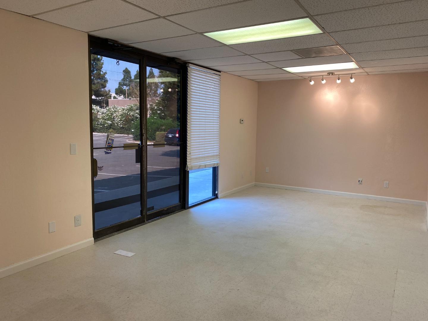 542 Lakeside Drive, SUNNYVALE, California 94085, ,Comm Industrial For Lease,For Rent,Lakeside Drive,40968437