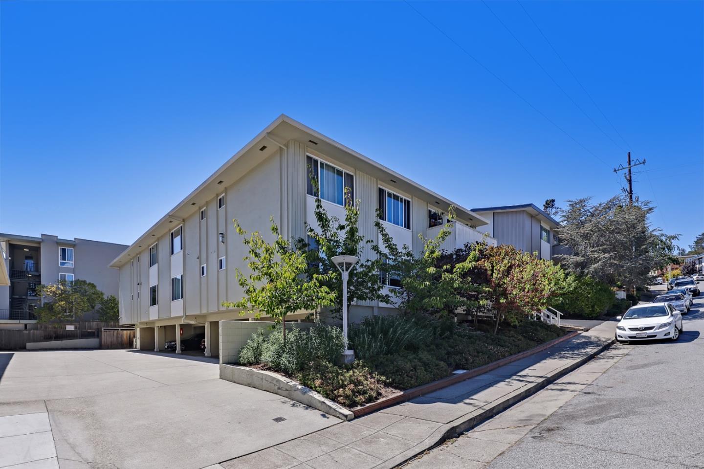 1307 Palos Verdes Drive, SAN MATEO, California 94403, ,Comm Ri Multi-units 5+,For Sale,Palos Verdes Drive,ML81864920