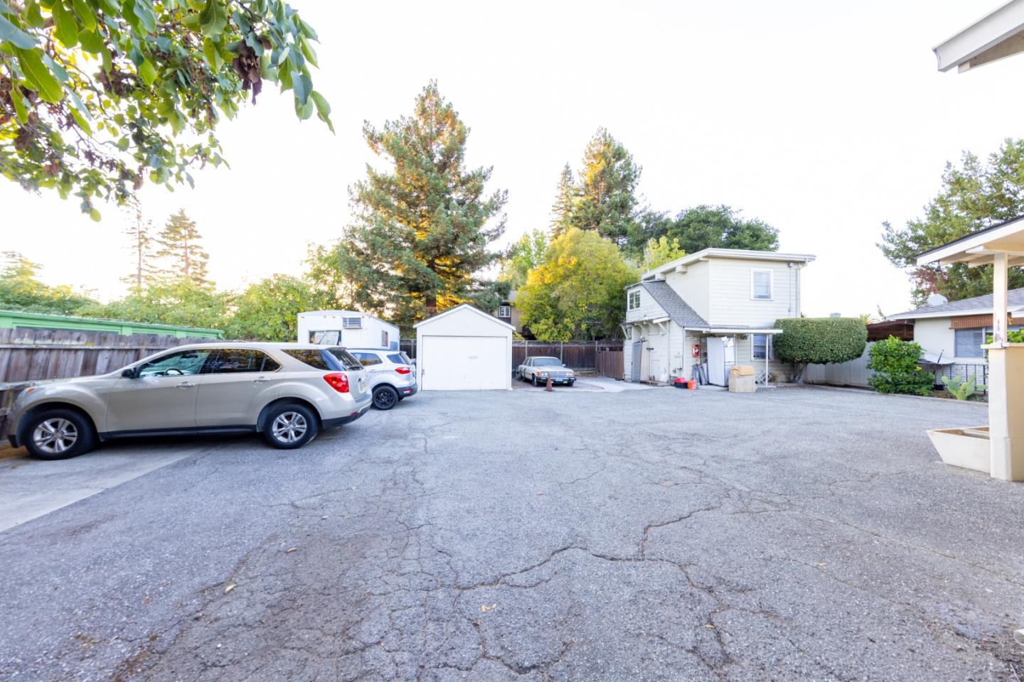 352 Tyrella Avenue, MOUNTAIN VIEW, California 94043, ,Comm Ri Multi-units 5+,For Sale,Tyrella Avenue,ML81865041