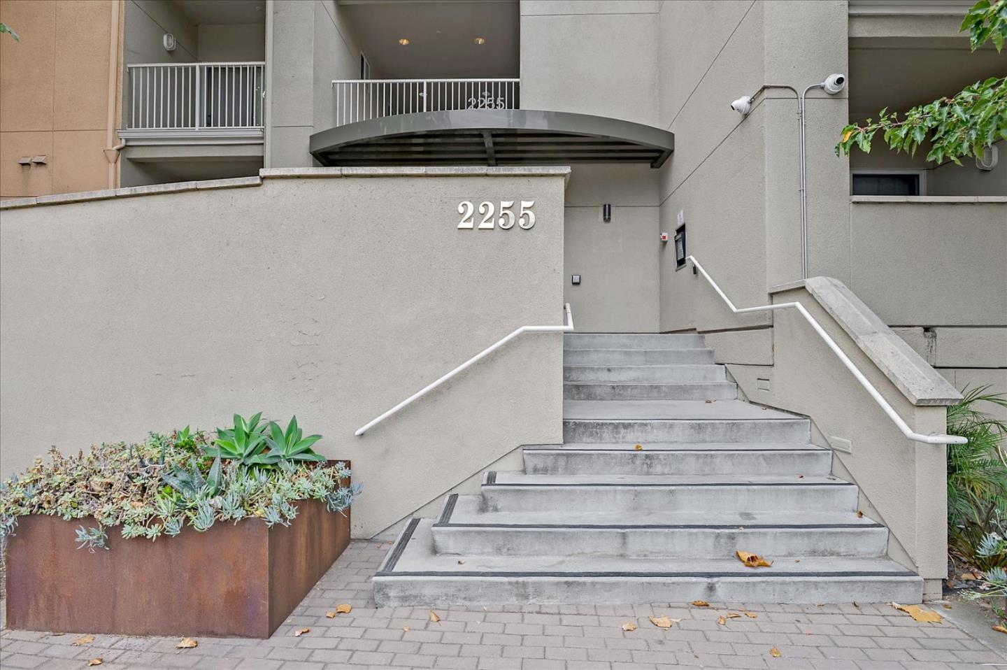 Detail Gallery Image 1 of 1 For 2255 Showers Dr #135,  Mountain View,  CA 94040 - 2 Beds | 2 Baths